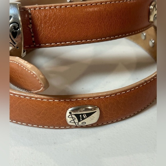 Brighton Women’s Leather Belt Golf Medallion Brown Leather USA Belt Brighton - Picture 3 of 12